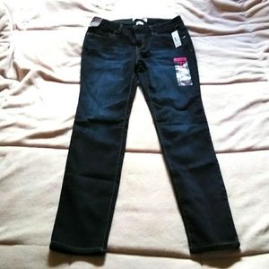 NWT No Boundaries Dark Jeans